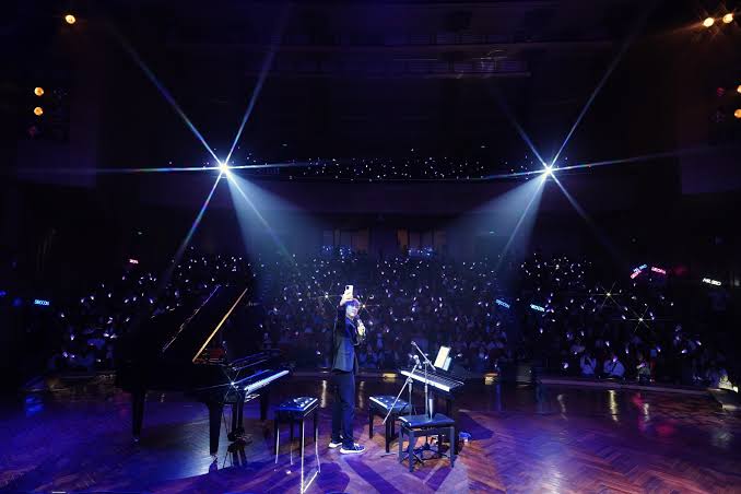 Cẩm nang đu concert Encore Extended - Ai Cũng Giấu Trong Lòng Tảng Băng 1/11 của Mr.Siro từ A - Z