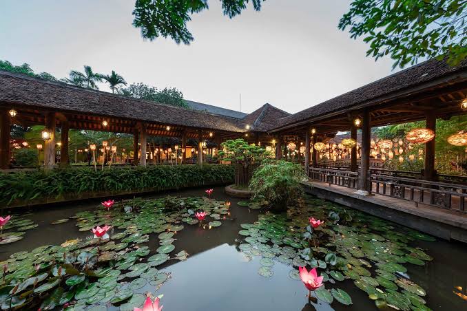 Ăn buffet nên chọn Maison Sen hay Sen Tây Hồ để xứng đáng với giá tiền?