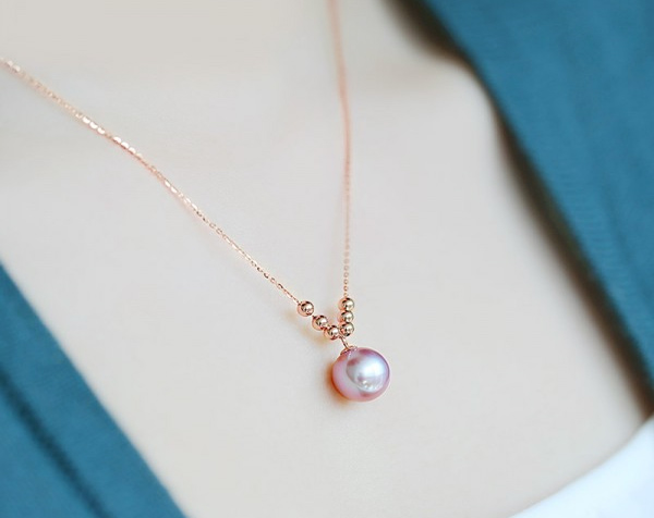 Vòng cổ vàng tây giá bao nhiêu tiền 1 chỉ?