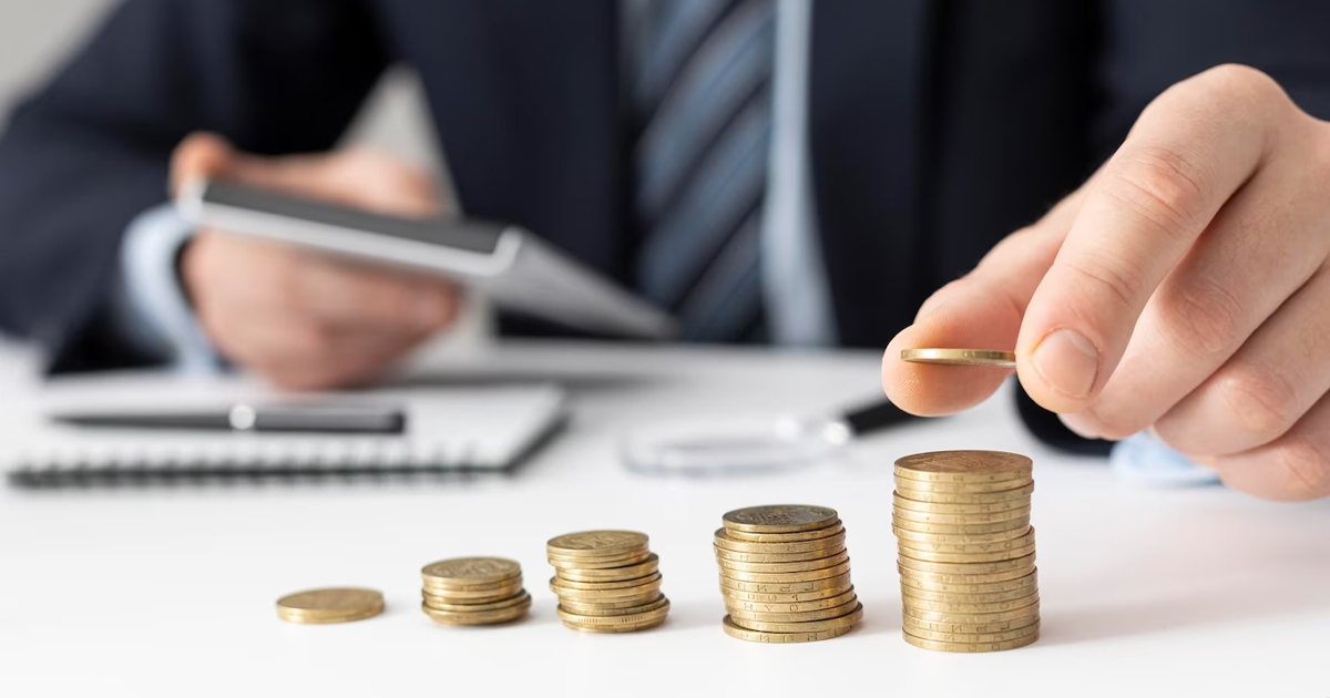 Có ít tiền nên đầu tư gì? Bật mí 7 kênh sinh lời an toàn, hiệu quả nhất 2026