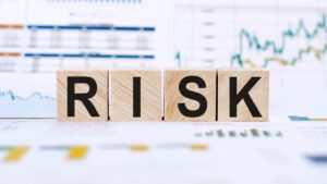 Những rủi ro khi đầu tư cổ phiếu AAA