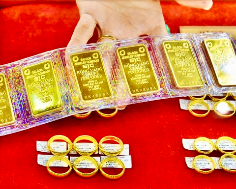 1 Chỉ vàng bao nhiêu tiền? Kinh nghiệm mua vàng chuẩn nhất!