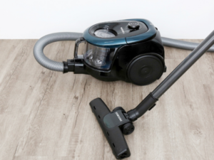 Máy hút bụi dạng hộp có dây truyền thống