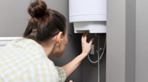 Câu hỏi thường gặp về sự cố bình nóng lạnh