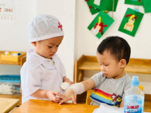 Gợi ý 10 trò chơi cho bé 4 tuổi giúp phát triển trí tuệ và vận động toàn diện