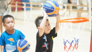 Gợi ý 10 trò chơi cho bé 4 tuổi giúp phát triển trí tuệ và vận động toàn diện