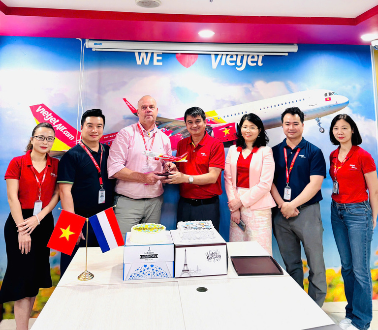 Vietjet hợp tác quốc tế mở rộng đội bay - triển vọng cổ phiếu VJC