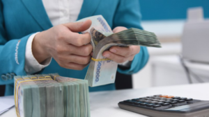 Lãi suất liên ngân hàng tăng cao 12%: Tác động và chiến lược đầu tư