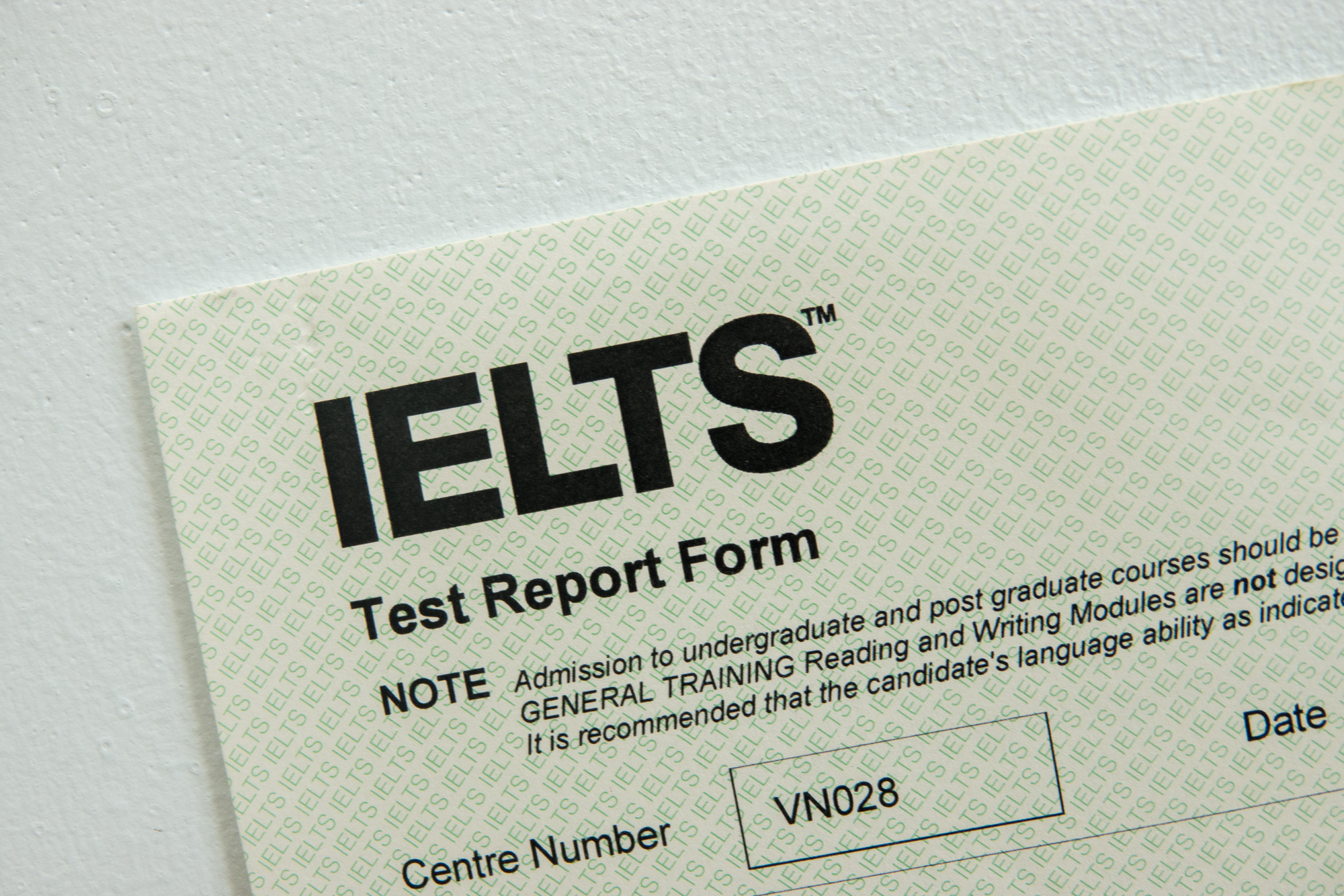 Cập nhật bảng quy đổi điểm IELTS tại các trường Đại học 2026 & Bí kíp biến chứng chỉ thành Voucher cùng Finhay