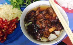 Foodtour: Top 15 món ngon phố cổ Hà Nội bạn nhất định phải thử 1 lần trong đời!!!