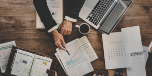 Due Diligence là gì? Quy trình, lưu ý & Ứng dụng trong thẩm định giá doanh nghiệp