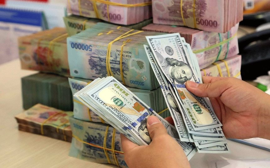 Tại sao tiền Việt Nam mất giá? Giải mã lý do & Bật mí chiến lược bảo vệ tài sản trong thời kỳ lạm phát