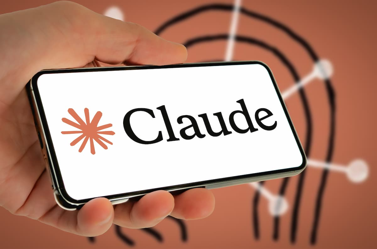 Claude 5 là gì? So sánh Claude 5 Sonnet vs Opus: Đâu là “siêu trí tuệ” dành cho bạn trong năm 2026?