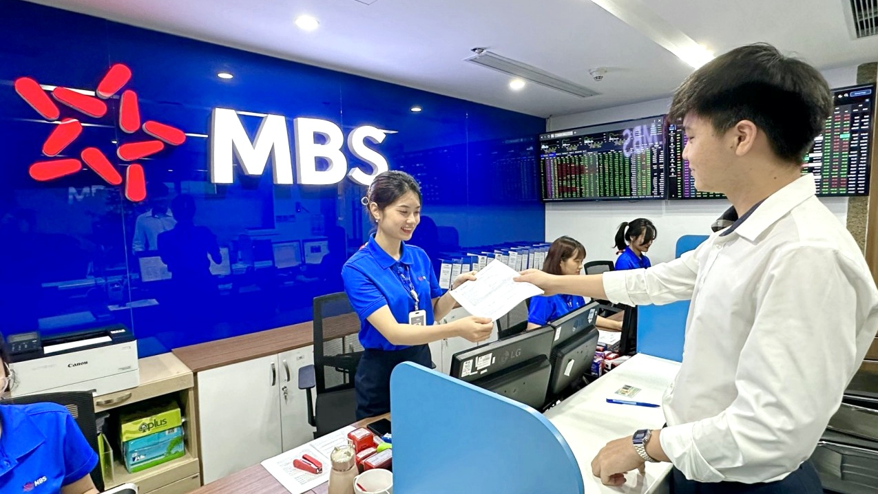 Phân tích bối cảnh vĩ mô và ngành tác động đến cổ phiếu MBS