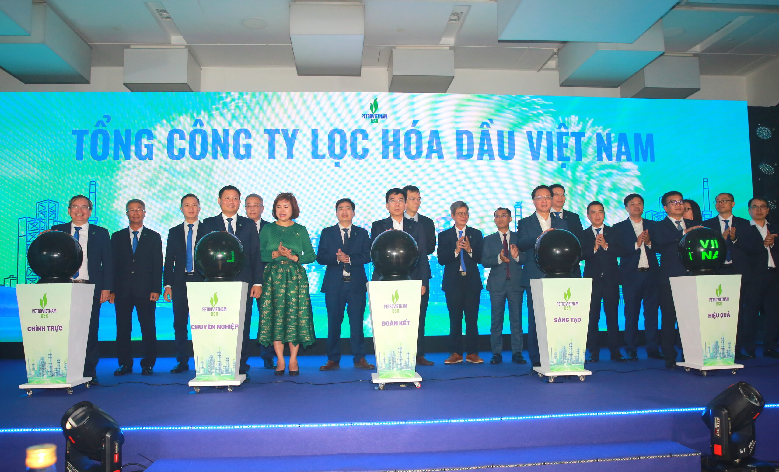 Phân tích cổ phiếu BSR (Lọc dầu hóa Bình Sơn): Đánh giá cơ hội đầu tư 2026