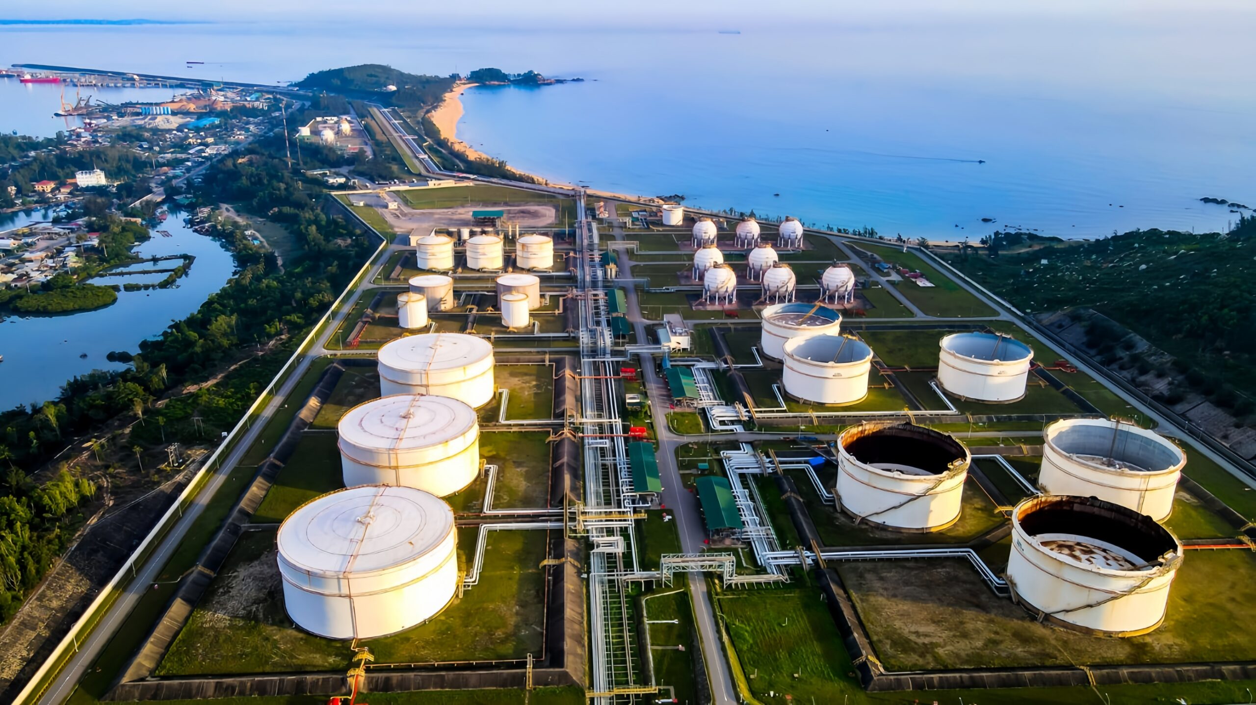Phân tích cổ phiếu BSR (Lọc dầu hóa Bình Sơn): Đánh giá cơ hội đầu tư 2026