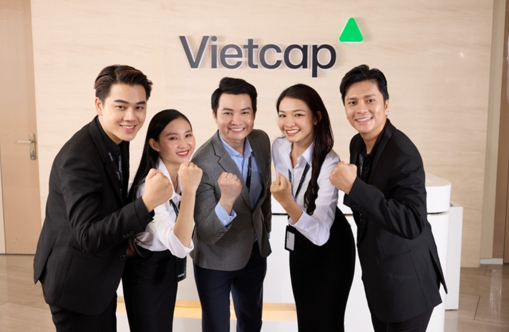 Lịch sử giá cổ phiếu VCI (2017 – 2026): Giải mã “Ông trùm M&A” và chu kỳ thăng trầm khốc liệt của ngành chứng khoán