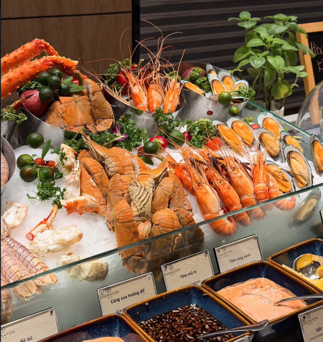 Review Oven D’or: Thực đơn, bảng giá 2026 & trải nghiệm ăn Buffet hải sản 5 sao tại khách sạn Sheraton Hà Nội
