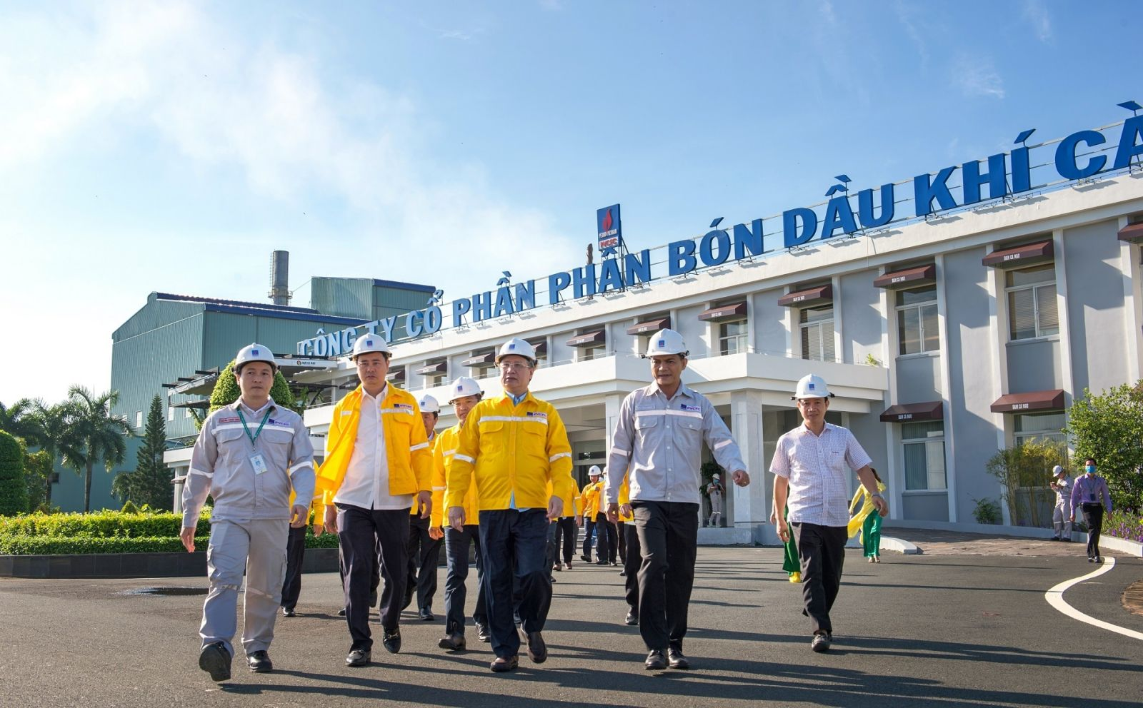 Phân tích chuyên sâu cổ phiếu DCM (Đạm Cà Mau) 2026: Có nên đầu tư vào “ông lớn” ngành phân bón?