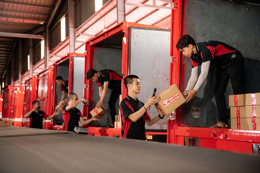 Phân tích cổ phiếu VTP (Viettel Post) 2026: Lợi nhuận quý 2 đi lùi, đồ thị bật tăng chữ V từ đáy – Có nên đầu tư?