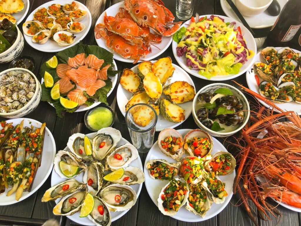 Ăn buffet hải sản nên chọn Cửu Vân Long, Poseidon hay Bay SeaFood để xứng đáng với giá tiền?